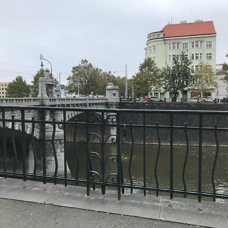 Apartman Mrakodrap Plzen Bagian luar foto